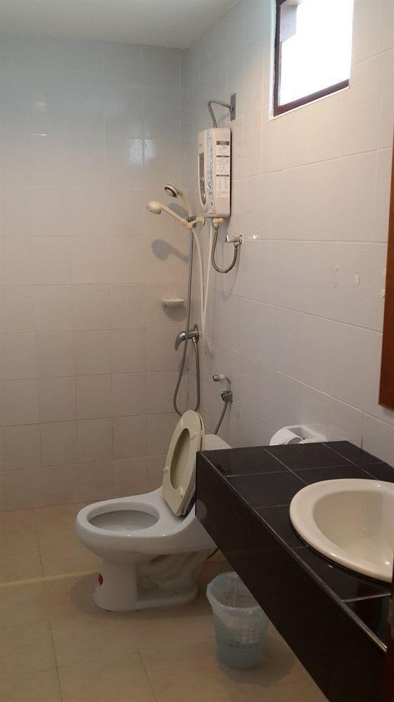 Baan Pitcha บ้านพิชชา Ламай Бийч Екстериор снимка