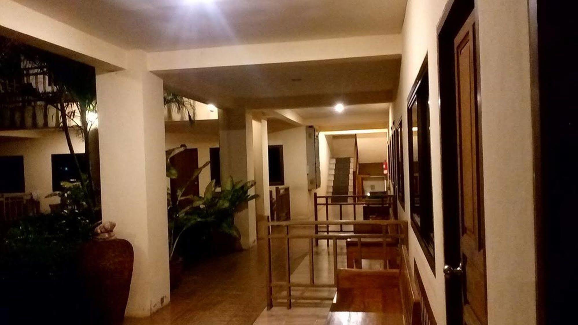 Baan Pitcha บ้านพิชชา Ламай Бийч Екстериор снимка