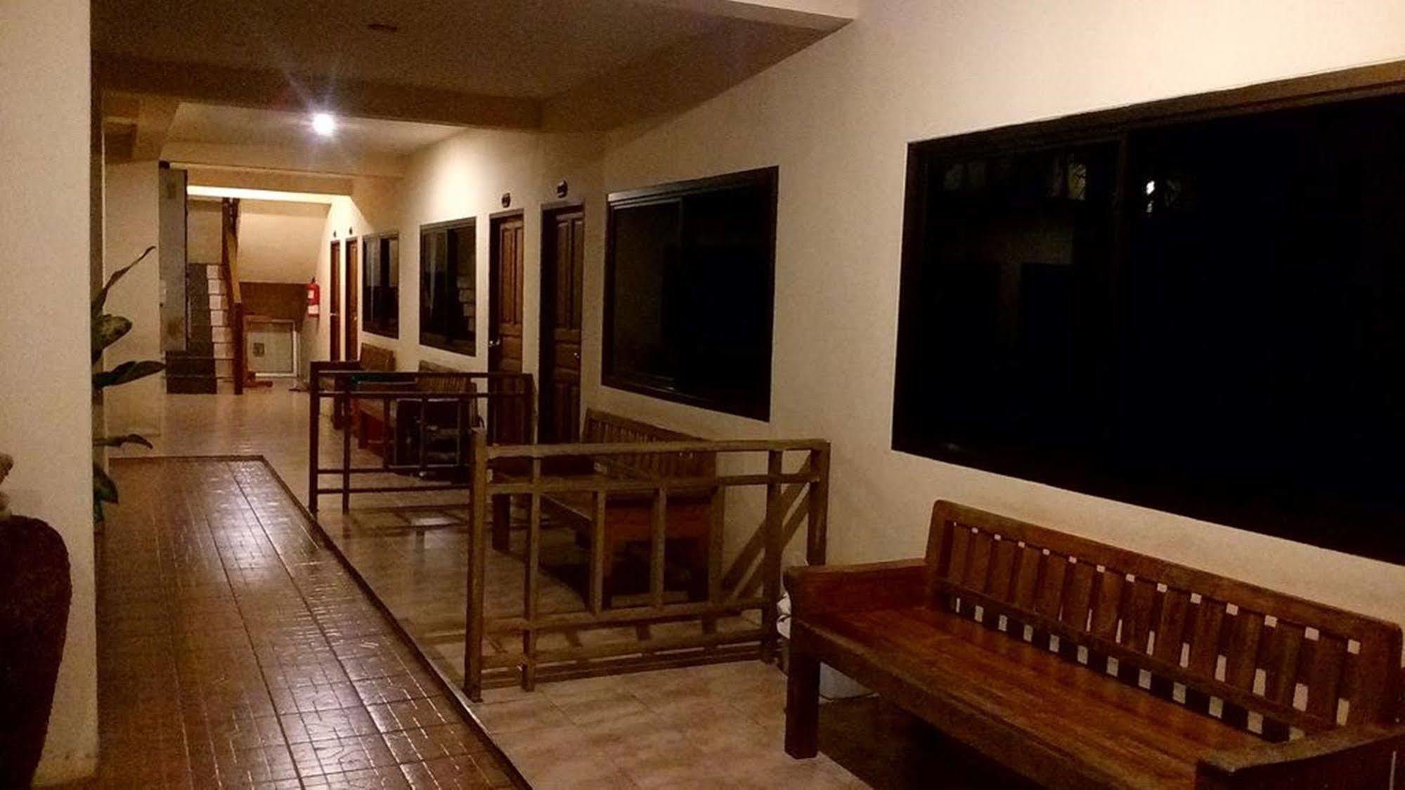 Baan Pitcha บ้านพิชชา Ламай Бийч Екстериор снимка